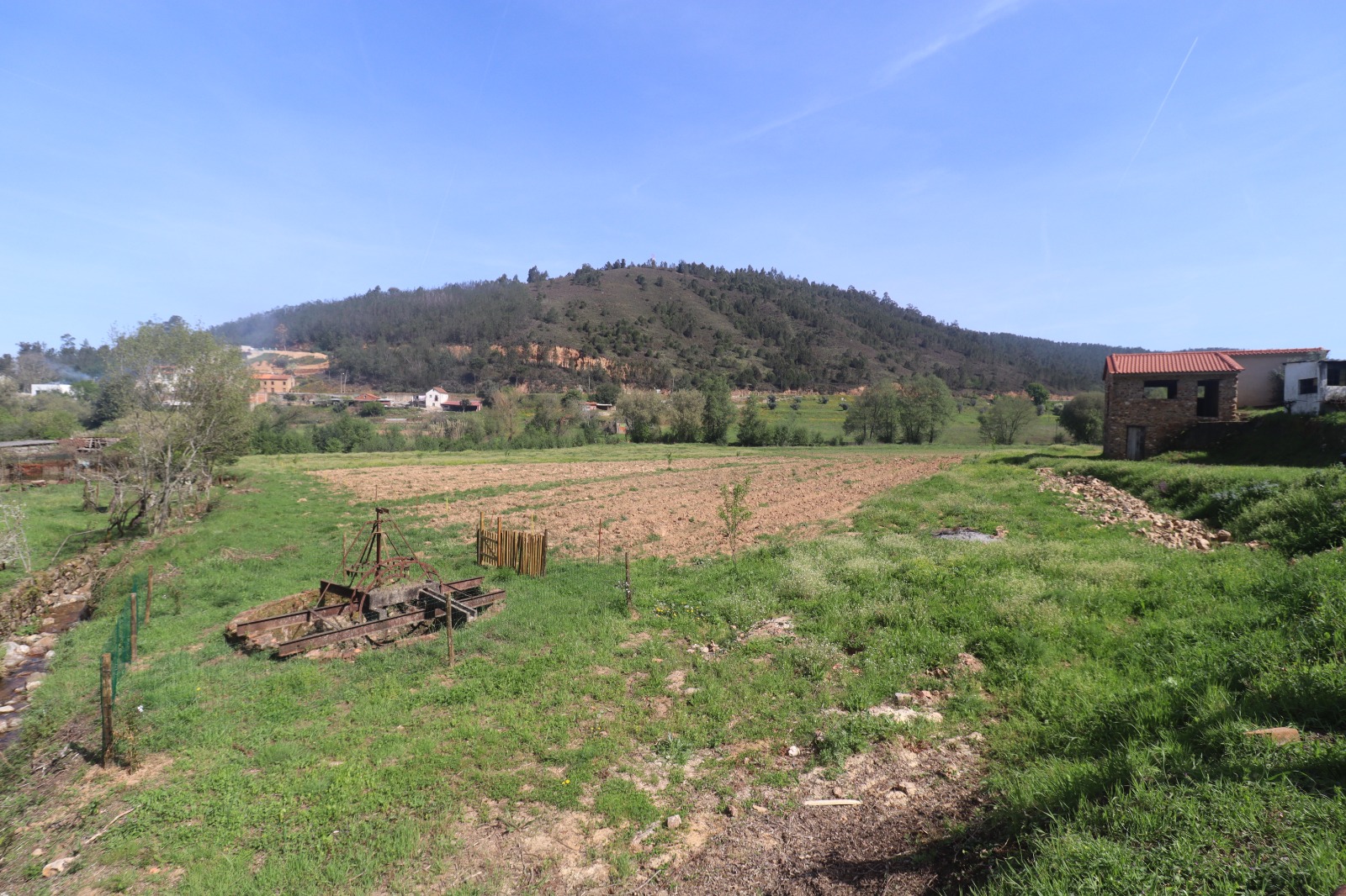 Propriedade com Potencial Único junto à Vila de Arganil - Coimbra