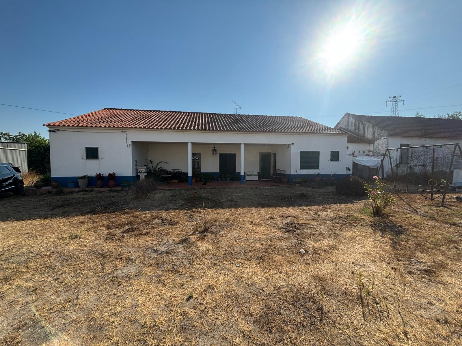 Quinta T2 para venda em Coruche | Santarém