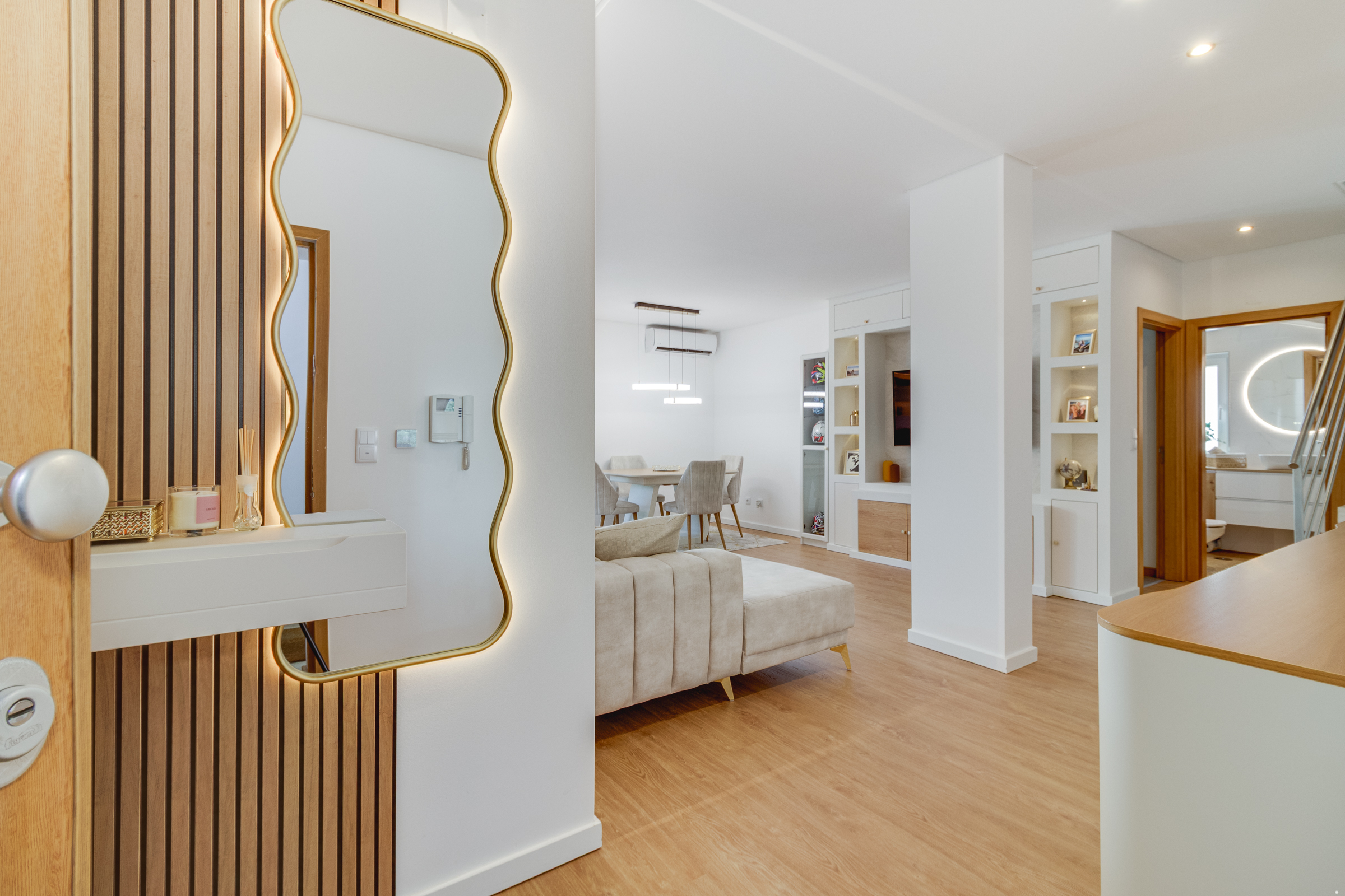 Apartamento T2 duplex com garagem Box | Loures